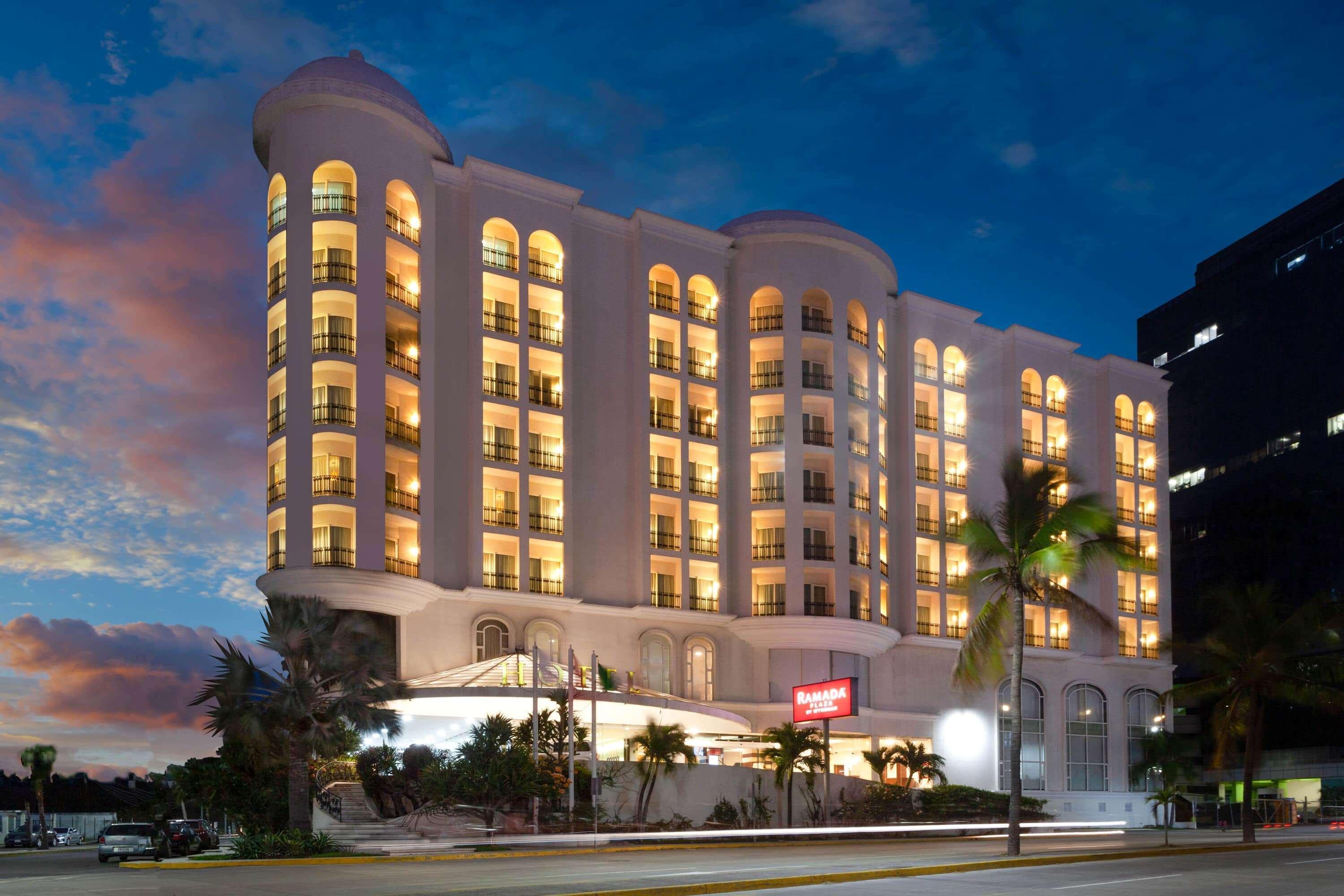 Ramada Plaza By Wyndham Veracruz Boca Del Rio Exteriör bild