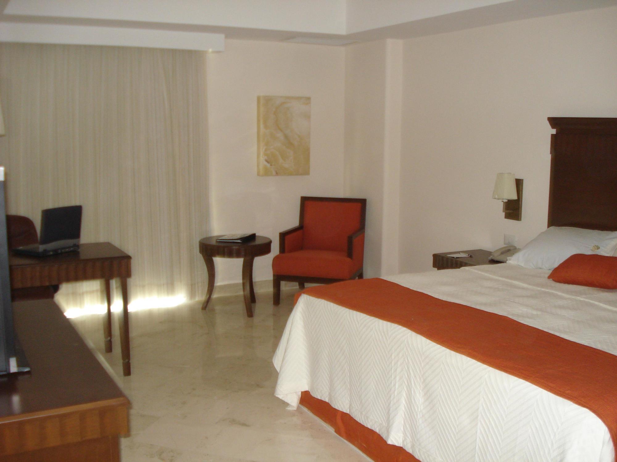 Ramada Plaza By Wyndham Veracruz Boca Del Rio Rum bild